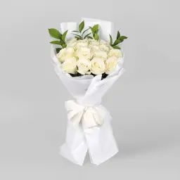 الجوري الابيض الناعم بغلاف ابيض